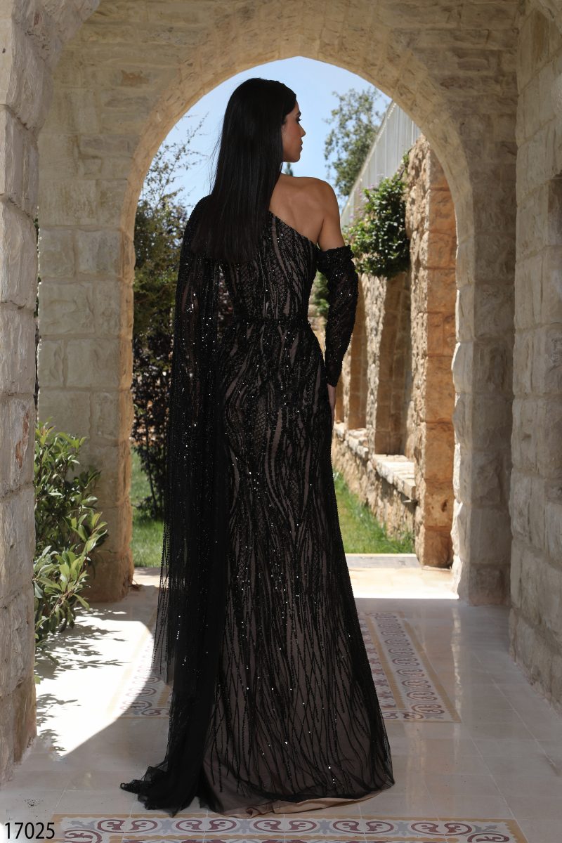 AZZURE 17025 Size 10 Only