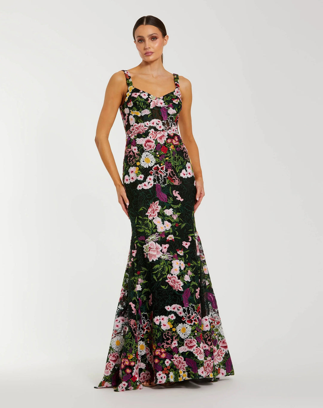 Black Sleeveless Floral Embroidered Mermaid Gown - FOSTANI.com
