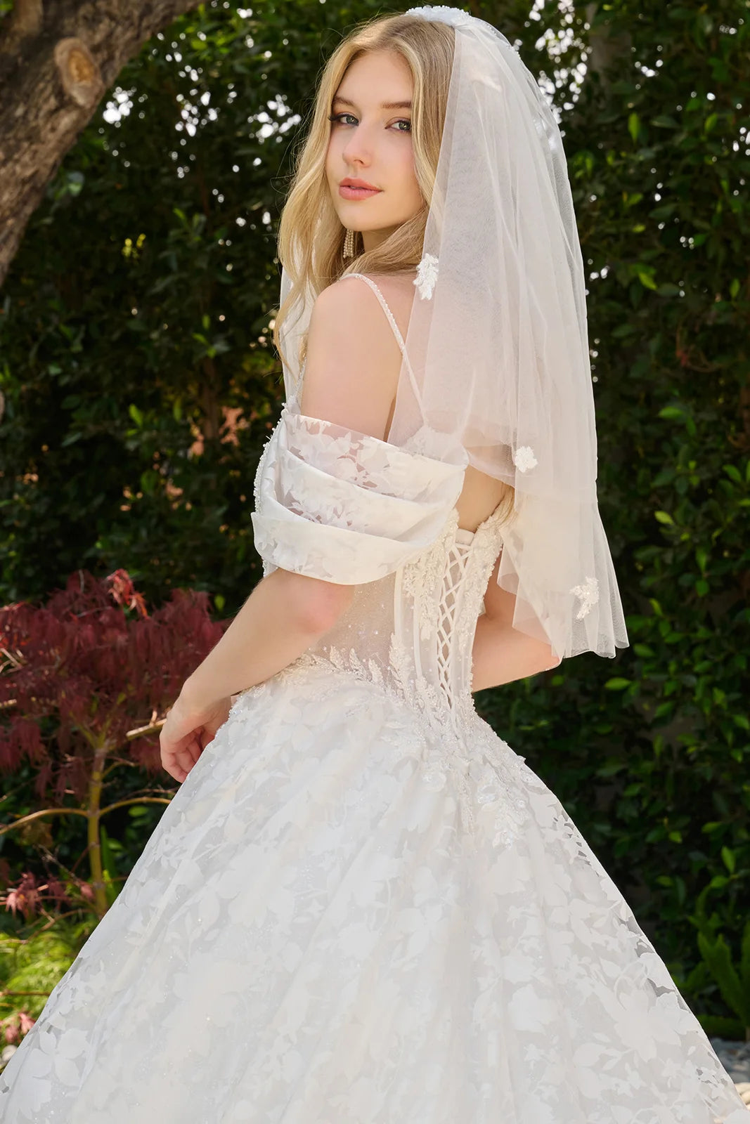 GLS Collective GL3840 corset back detail with veil