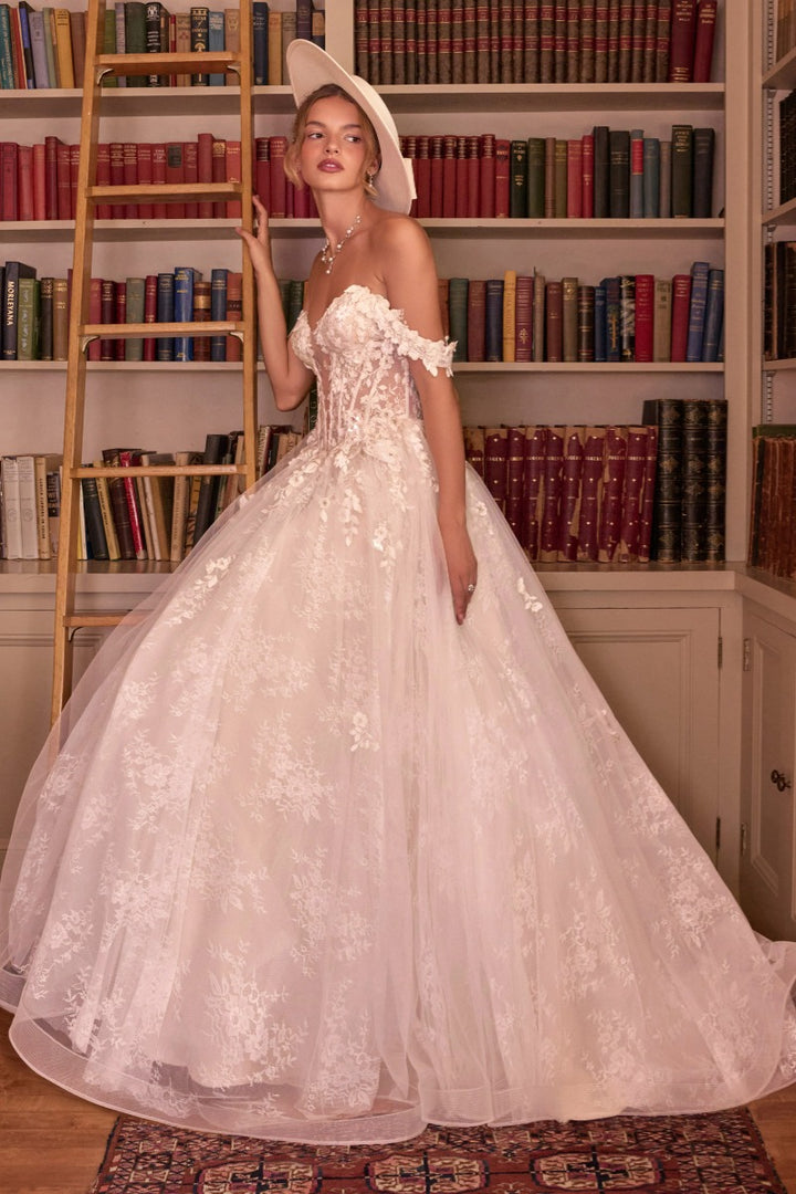Andrea & Leo Couture WL093 detail view